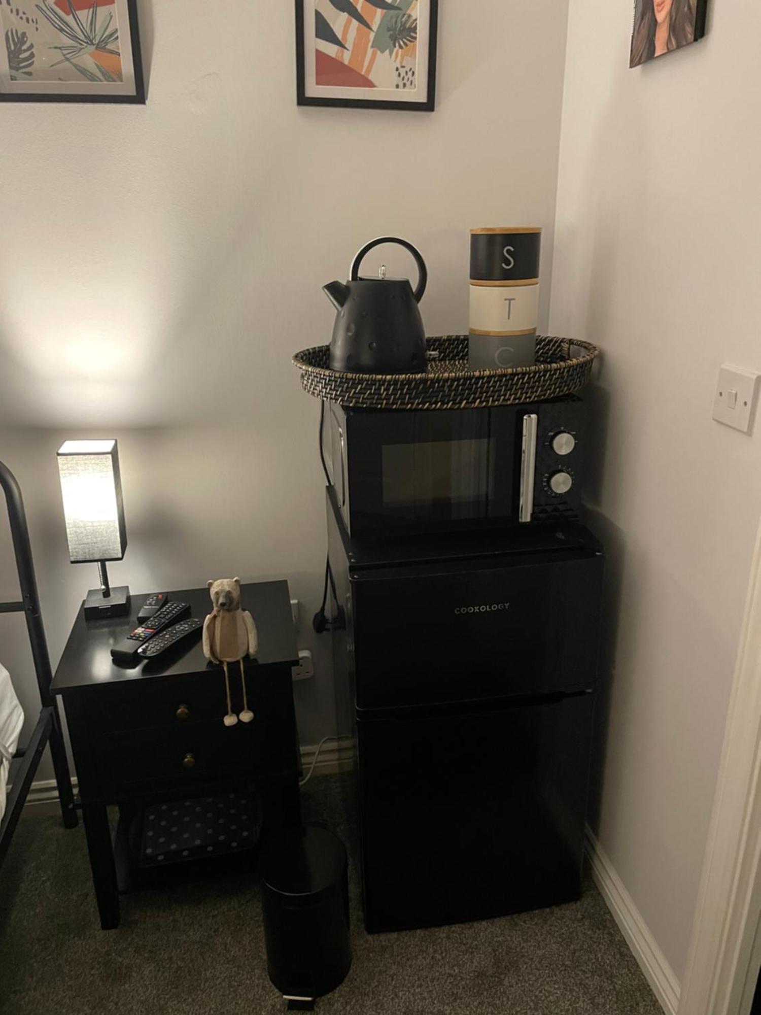 Cosy Home From Home With Private Bathroom - Free Parking Cardiff Eksteriør bilde